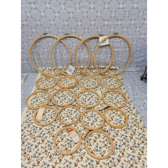 18- Embroidery Hoops Bulk Lot Wood Craft Art Supplies 4 5 10 in. Knit Cross - Picture 1 of 4